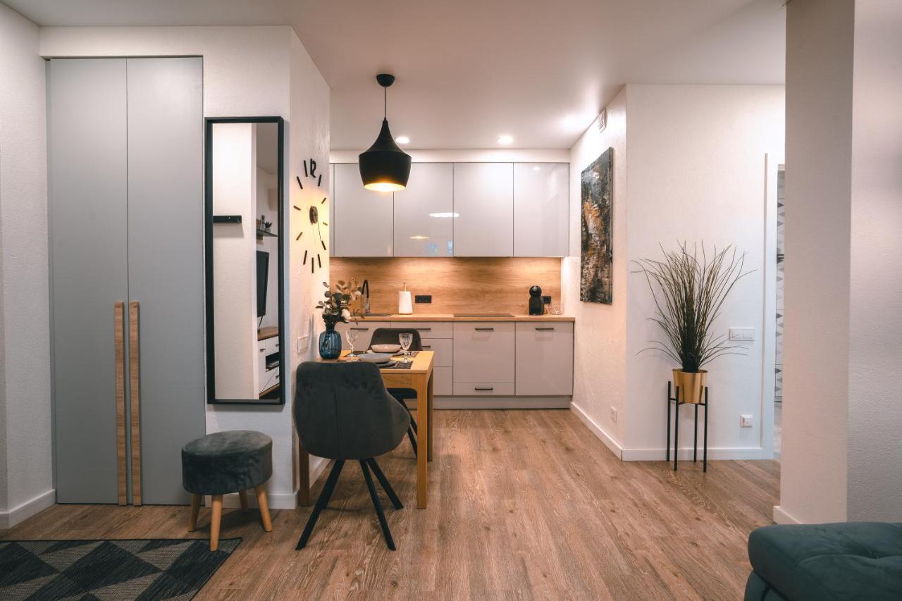 Ravelli 7 Apartment Klaipeda Bagian luar foto